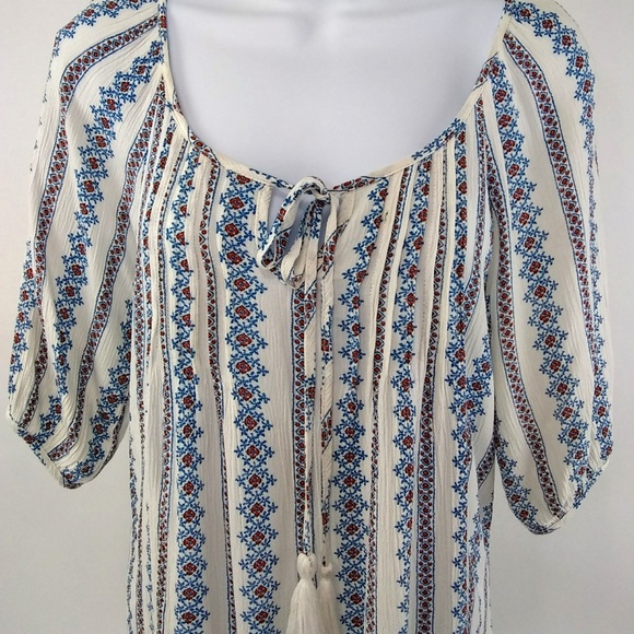 Crescent Boho Women's Blouse With Front Tassel Tie 3/4 sleeves Size Large - Picture 2 of 5